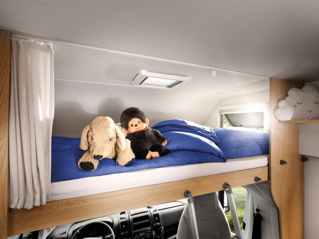 LMC Tourer A 690 G Alkoven 2024 (4)