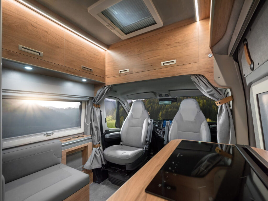 GLOBE TRAVELLER EXPLORER 2Z 2024 (13)