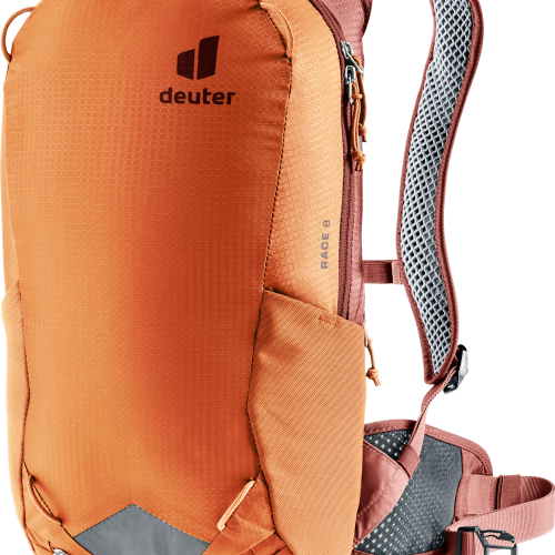 Deuter Race 8 Fahrradrucksack 8 Liter Chestnut Redwood - Rucksäcke
