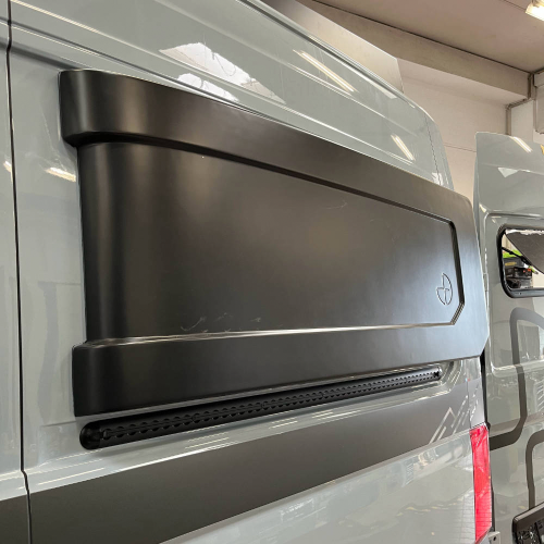 Easygoinc. Querschläfer Flare - Karosserieverbreiterung für MAN TGE und VW Crafter L3 - links - Ersatzteile Fahrzeug