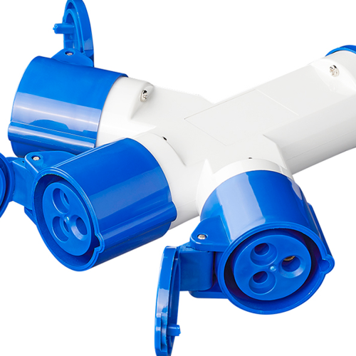 PAT CEE 3Fach Verteiler 16A  - Verteilungseinheiten