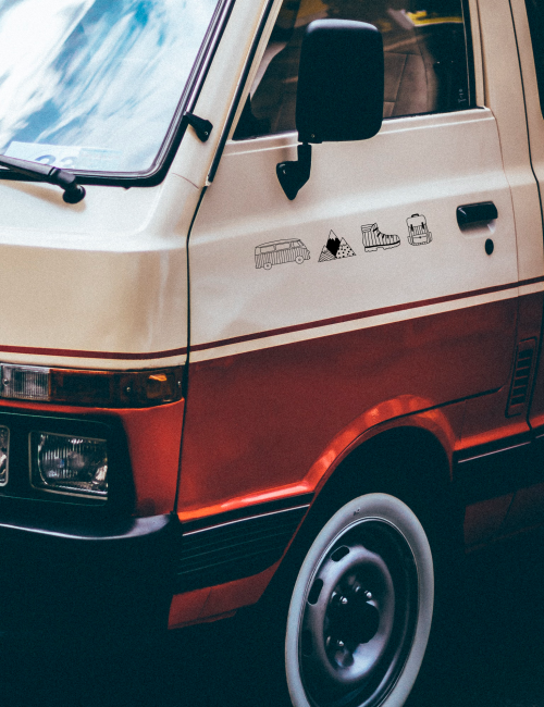 Advanture Shop Mountain Autoaufkleber Set 4 teilig 30 x 5 cm schwarz - Outdoor Zubehör