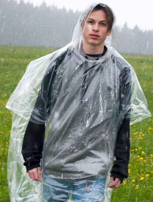 BasicNature Festival Notfall Poncho Klar transparent 125 x 130 cm - Damenjacken von Basic Nature