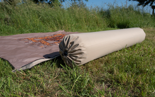 Bent Kissenrolle Zip-XL Lounger ocker  - Reisekissen & Sitzunterlagen