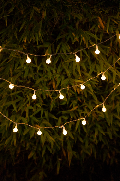 Berger Balls Lichterkette mit USB- oder Batteriebetrieb 100 LED Kugeln (Länge 11 m) - Für Deko- & Designfans