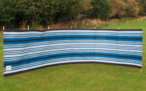 Blue Diamond gestreifter Windschutz 5,4 x 1,22 Meter blau rot - Sichtschutz & Sonnenschirme