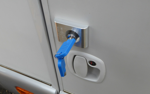 IMC-Créations Kofferraumschloss integriert - Türschlösser