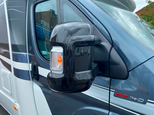 Milenco Falcon Spiegelabdeckungen für Fiat Ducato, Peugeot Boxer und Citroen Relay ab 2007 mit langen Armspiegeln 2 Stück Schwarz - Ersatzteile Fahrzeug