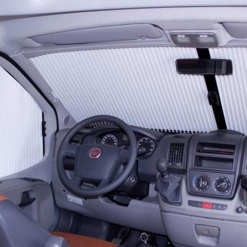 Remis Fahrerhausverdunkelung REMIfront III Frontscheibe (Linkslenker / Spiegelfuß gewinkelt) für Mercedes-Benz Sprinter 2006 - 2018 - Rollos & Verdunkelung