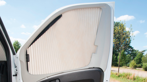 Remis Fahrerhausverdunkelung REMIfront für Fiat Ducato ab Baujahr 2021 rechte Seite - Rollos & Verdunkelung