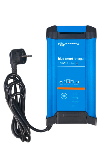 Victron Energy Blue Smart IP22 Ladegerät 12 V 30 A 1 Ausgang 230 VCEE 7/7 - Batterie-Ladegeräte