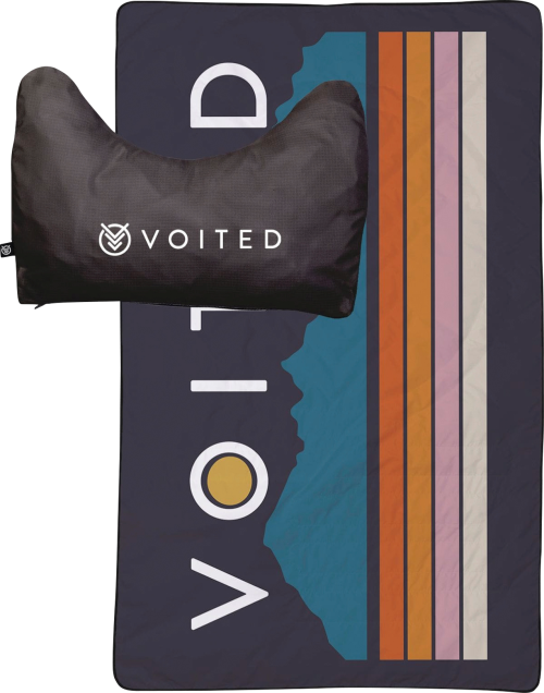 Voited NeckPack TravelPillow Blanket Nackenkissen und Decke 170 x 103 cm Peaks - Reisekissen & Sitzunterlagen