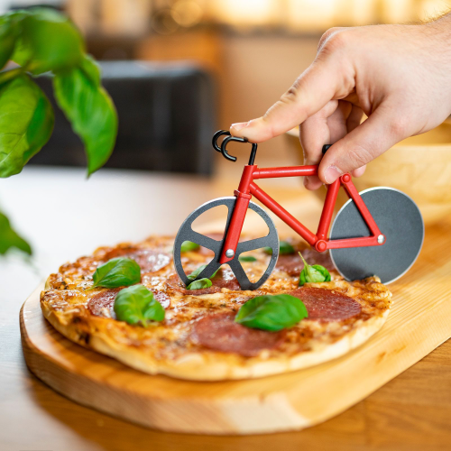 Westmark Fuentez Pizzaschneider mit Ständer Fahrrad-Design - Kochbesteck