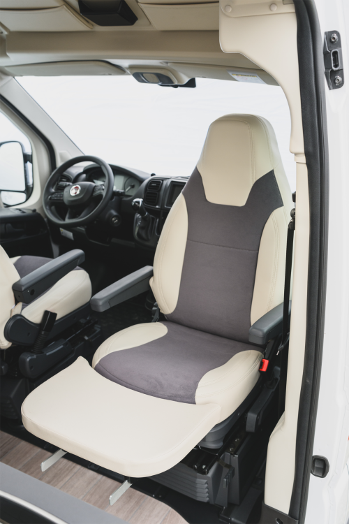 ART Beinauflage für Reisemobilsitz Fiat Captain Chair ab 06/2014 beige - Beinauflagen von ART – Technische Konfektion