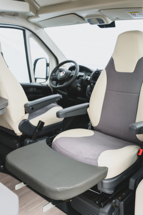 ART Beinauflage für Reisemobilsitz Mercedes Sprinter ab 07/2018 anthrazit - Beinauflagen von ART – Technische Konfektion