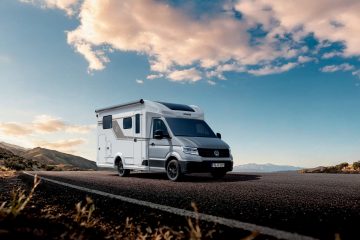 Knaus Van TI Plus 650 MEG 2027 auf einer Landstraße